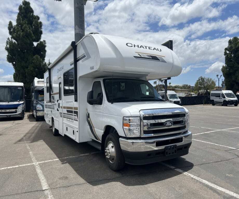 2027 Thor Motor Coach CHATEAU 28Z in san diego CA
