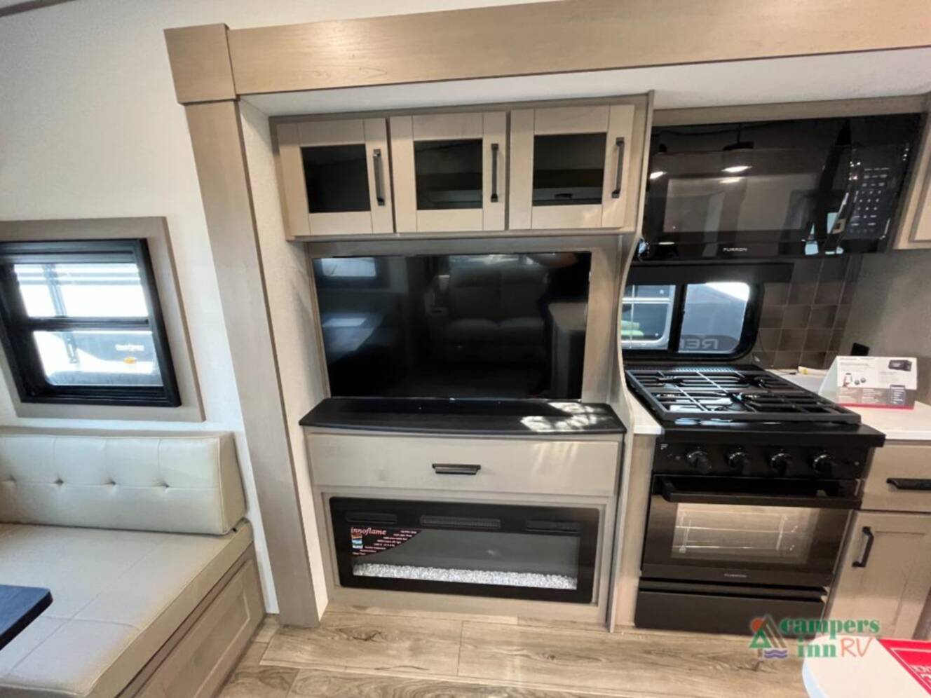 A photo of this 2027 Grand Design Reflection 324MBS