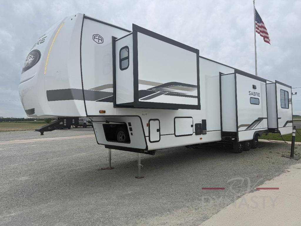2026 Forest River Rv Cherokee Sabre 38RVHUNTER RV
