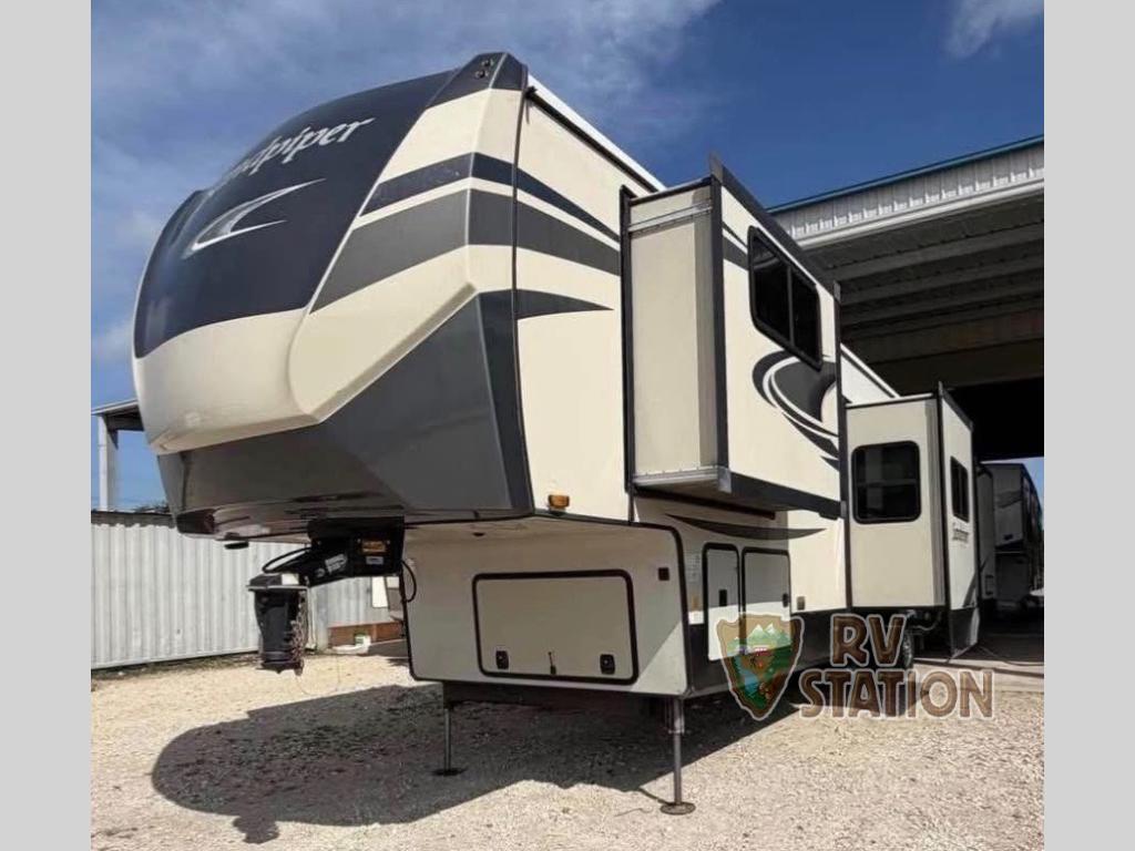 2021 Forest River Rv Sandpiper 38FKOK in inez TX