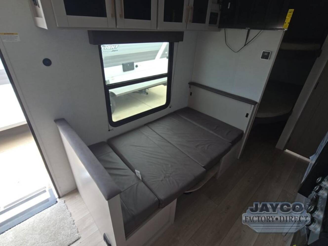 A photo of this 2027 Jayco Jay Flight 260BHW