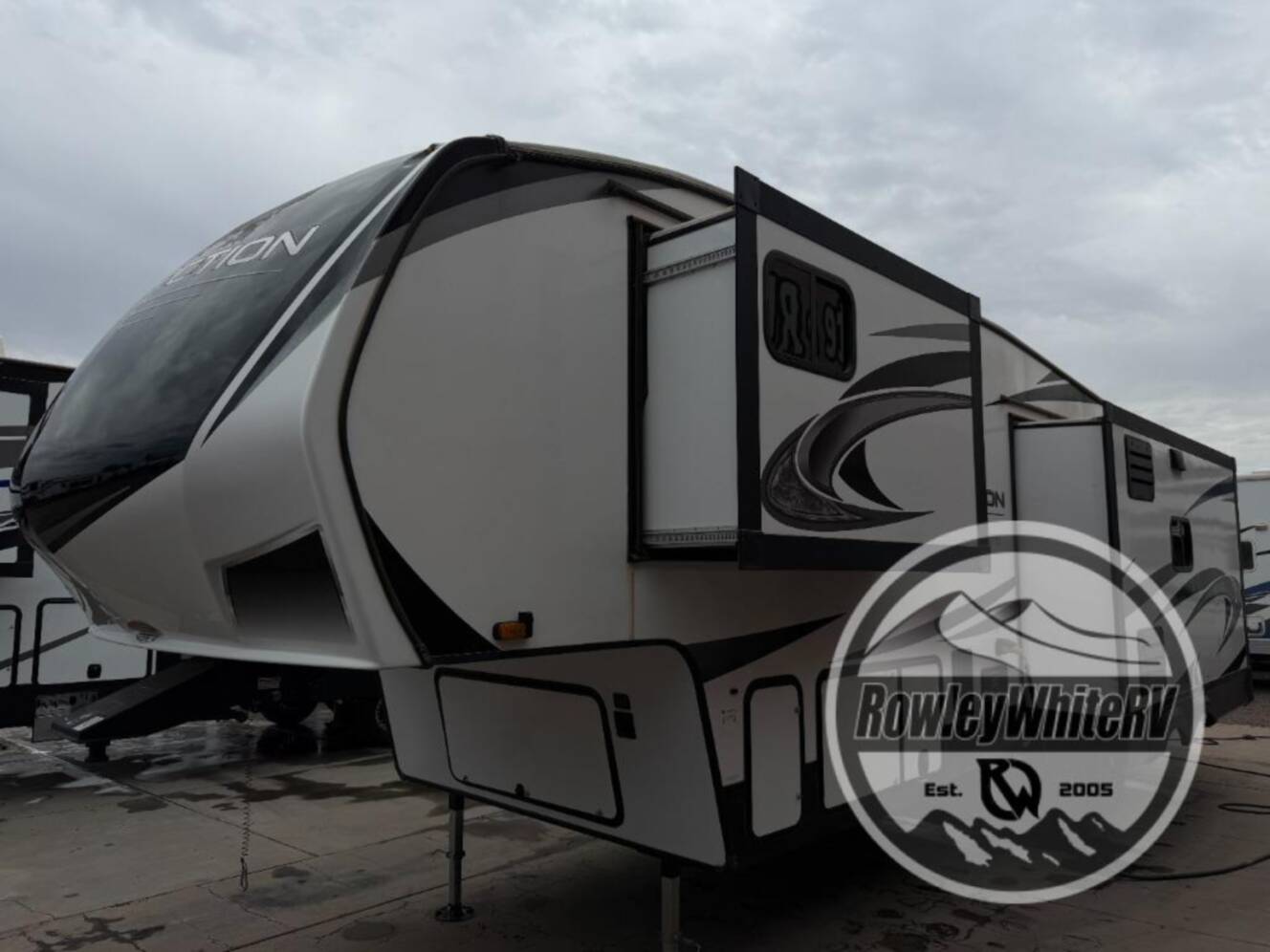 A photo of this 2021 Grand Design Reflection 303RLS