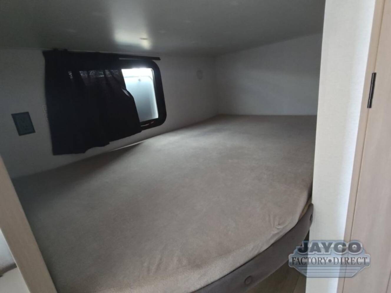 A photo of this 2027 Jayco Jay Flight 260BHW