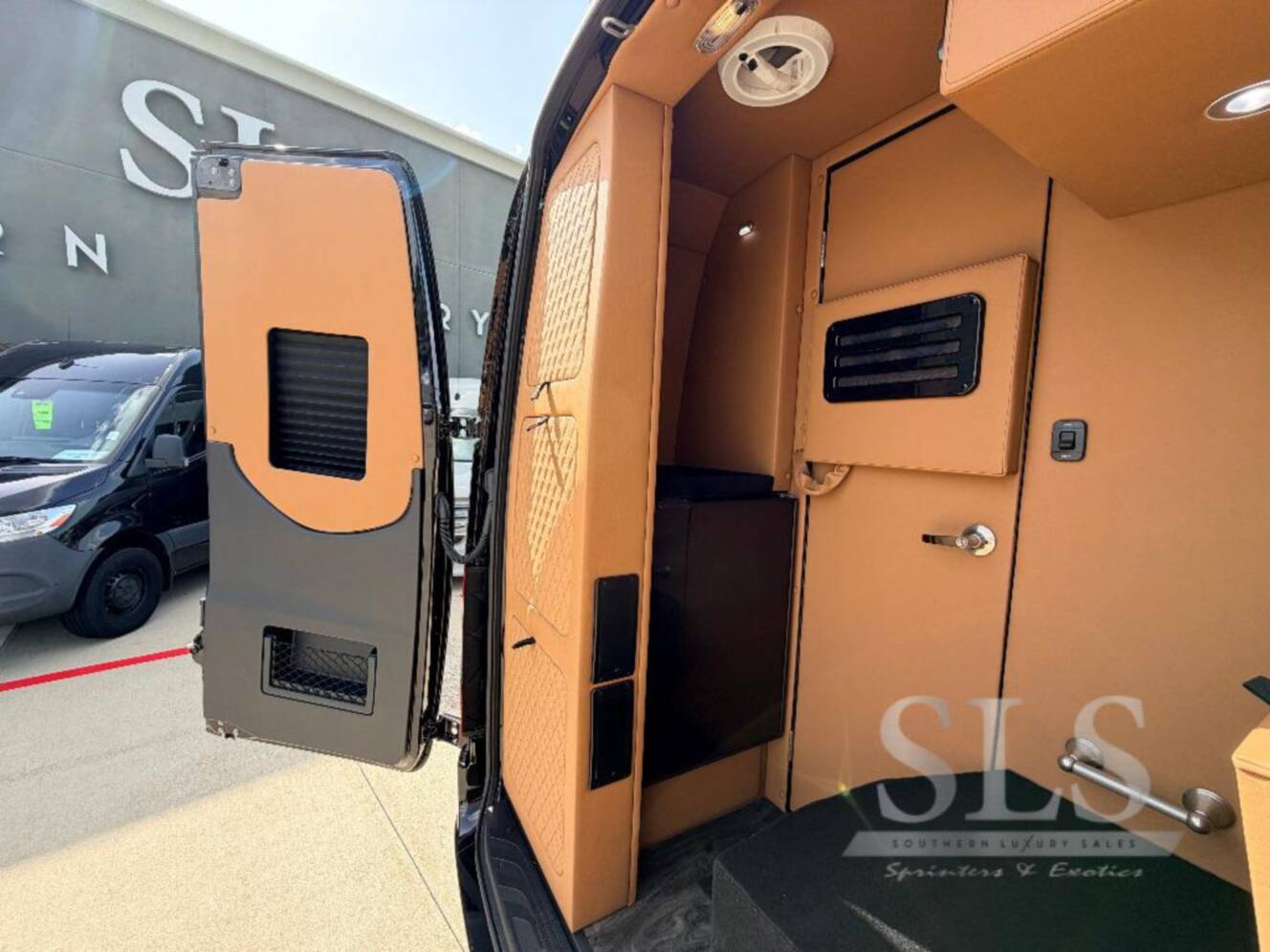 A photo of this 2027 Midwest Automotive Designs Luxe Cruiser D4 AWD