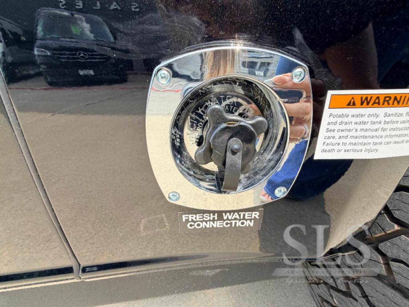 A photo of this 2027 Midwest Automotive Designs Luxe Cruiser D4 AWD