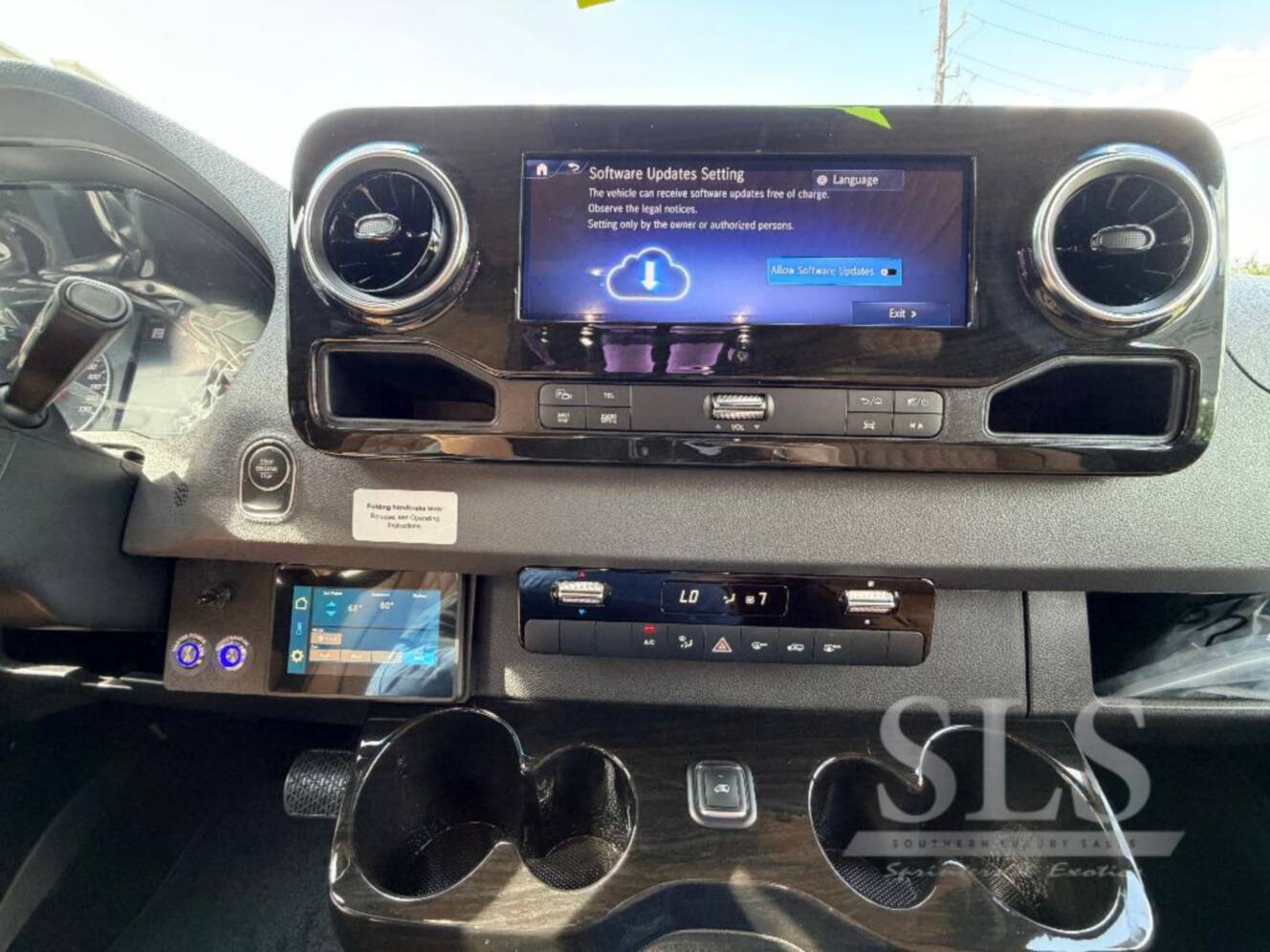 A photo of this 2027 Midwest Automotive Designs Luxe Cruiser D4 AWD