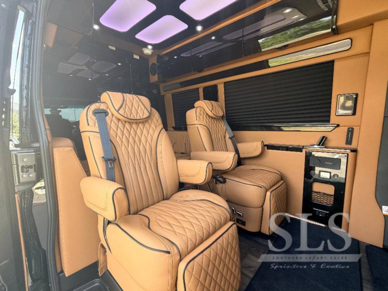 A photo of this 2027 Midwest Automotive Designs Luxe Cruiser D4 AWD