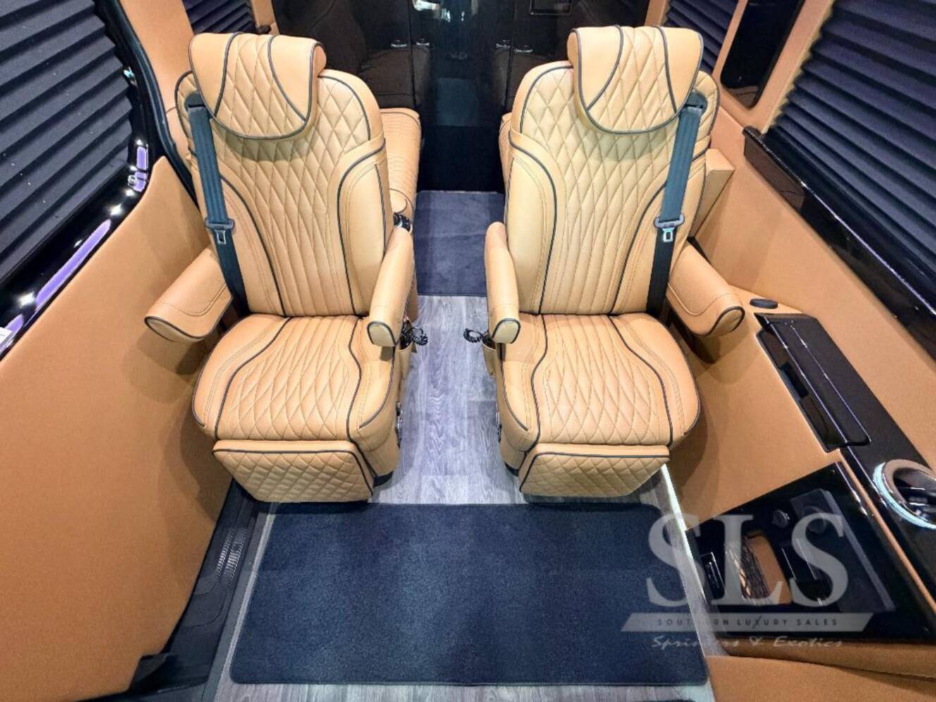 A photo of this 2027 Midwest Automotive Designs Luxe Cruiser D4 AWD