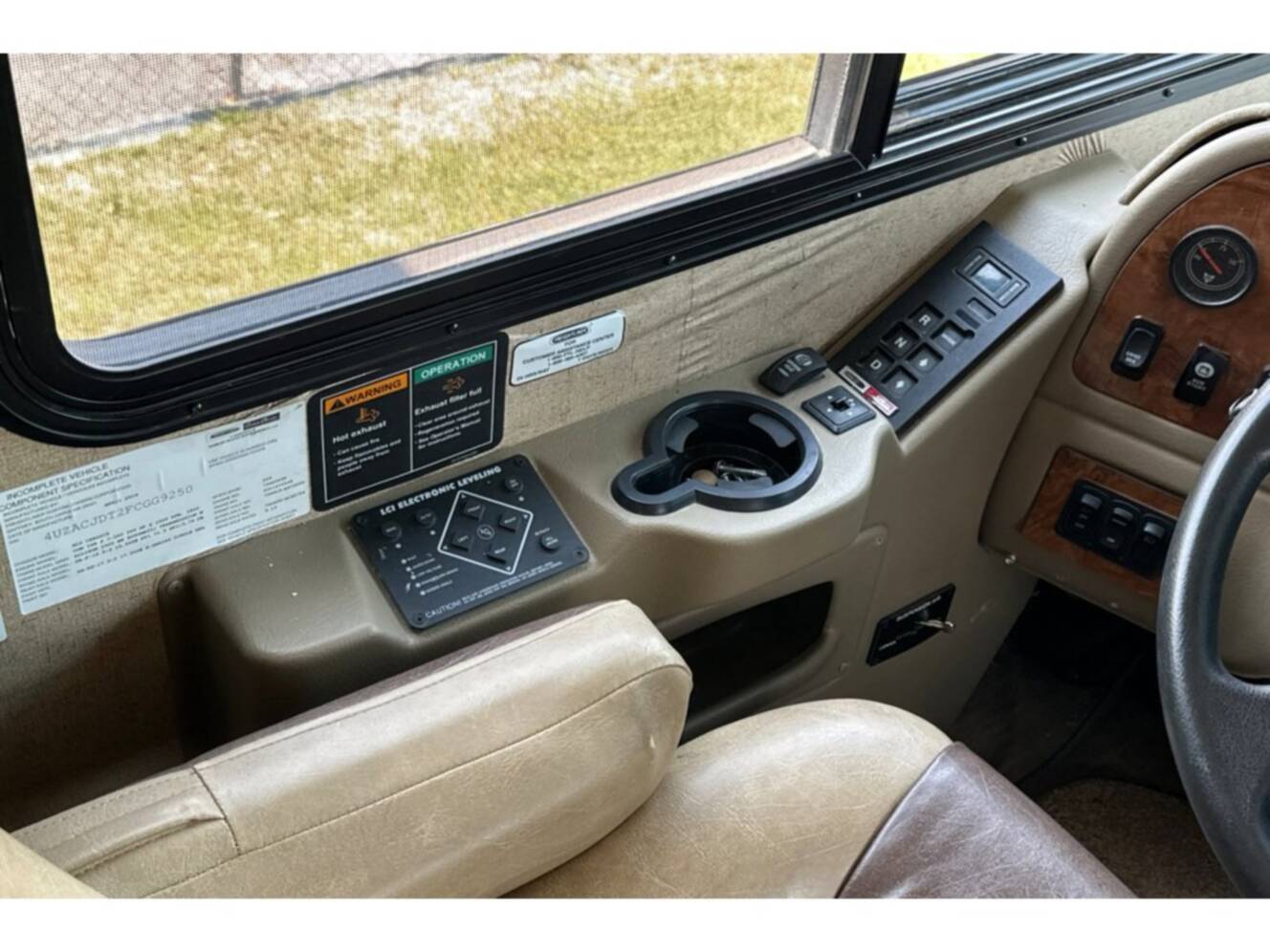 A photo of this 2015 Thor Motor Coach Palazzo 35.1