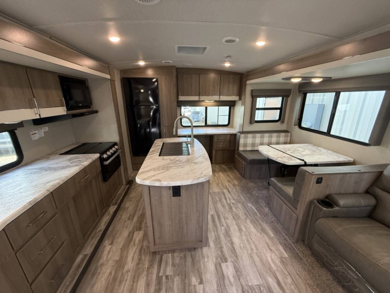 A photo of this 2022 Grand Design Imagine 2670 MK