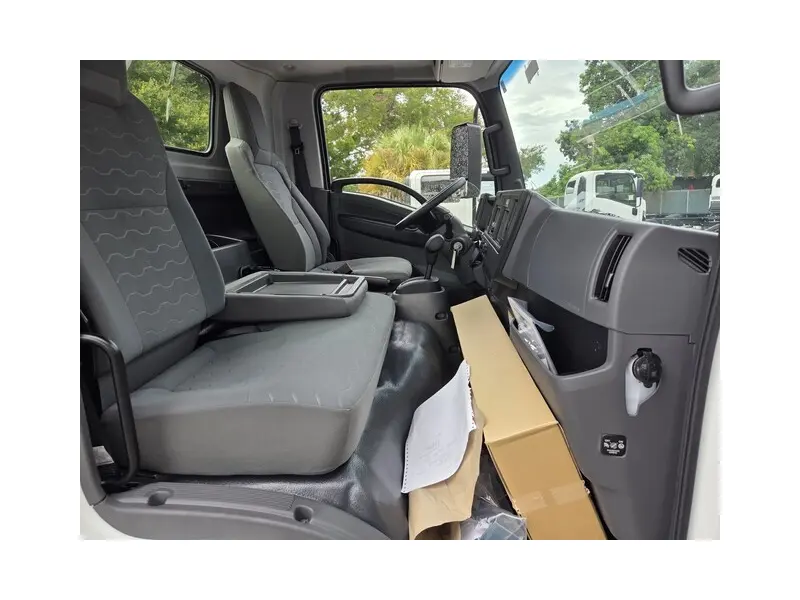 2027 ISUZU NRR