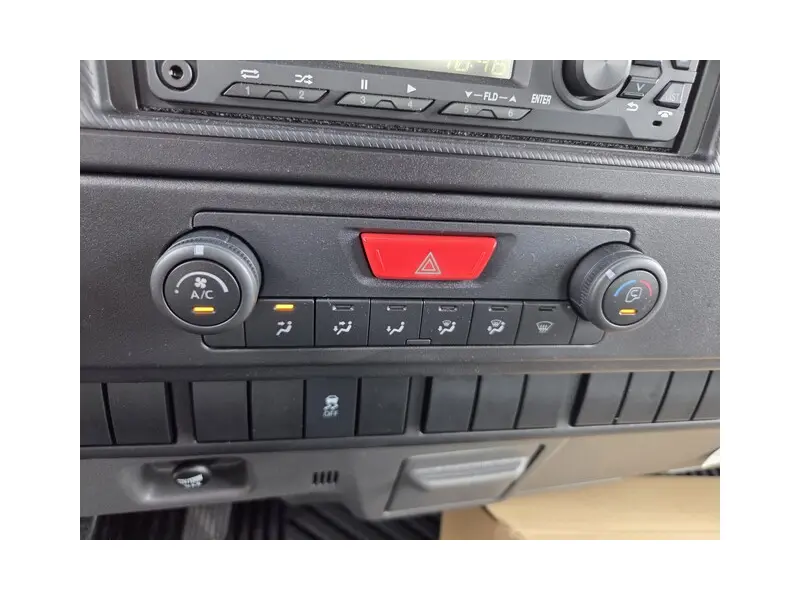 2027 ISUZU NRR