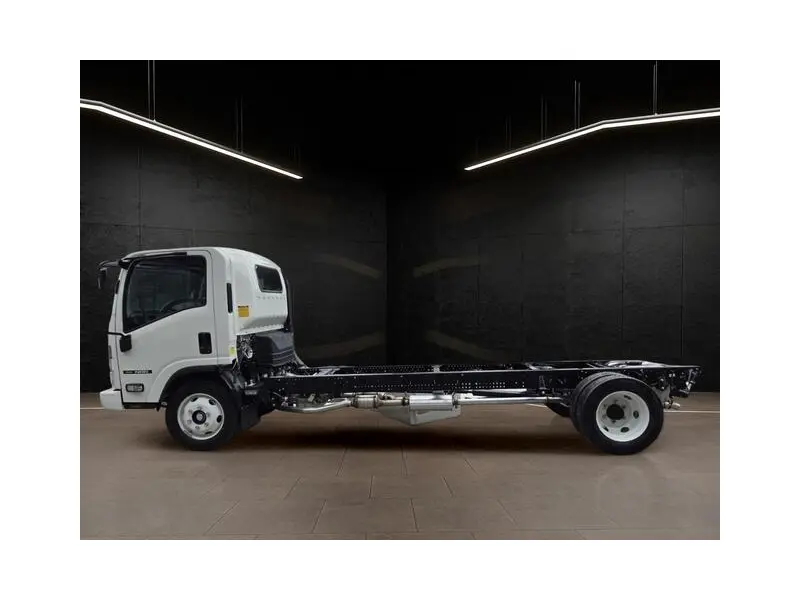 2026 ISUZU NRR
