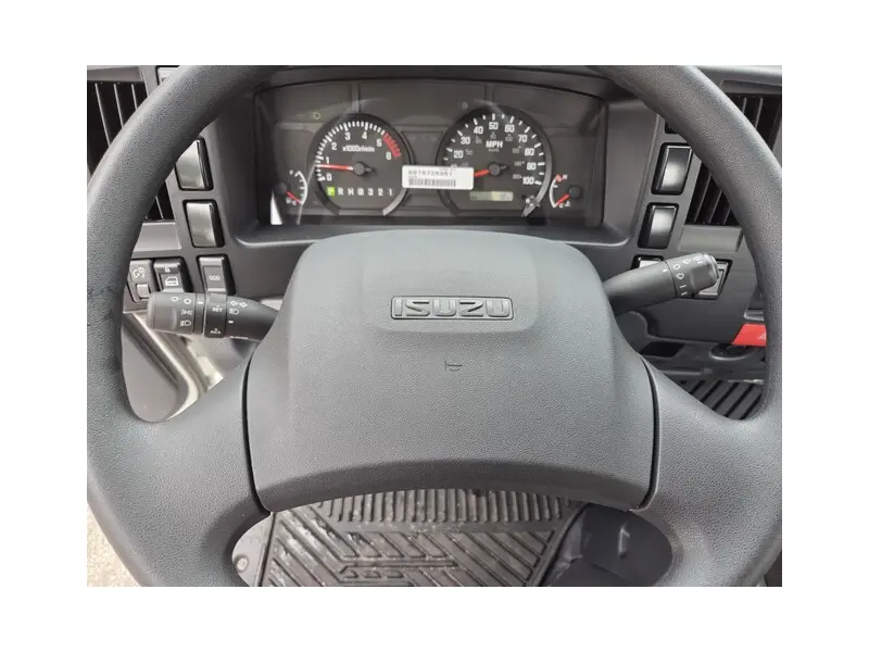 2026 ISUZU NRR