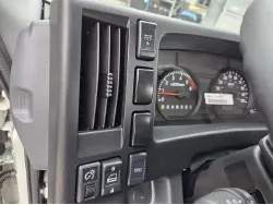 2026 ISUZU NRR