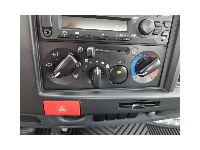 2026 ISUZU NRR