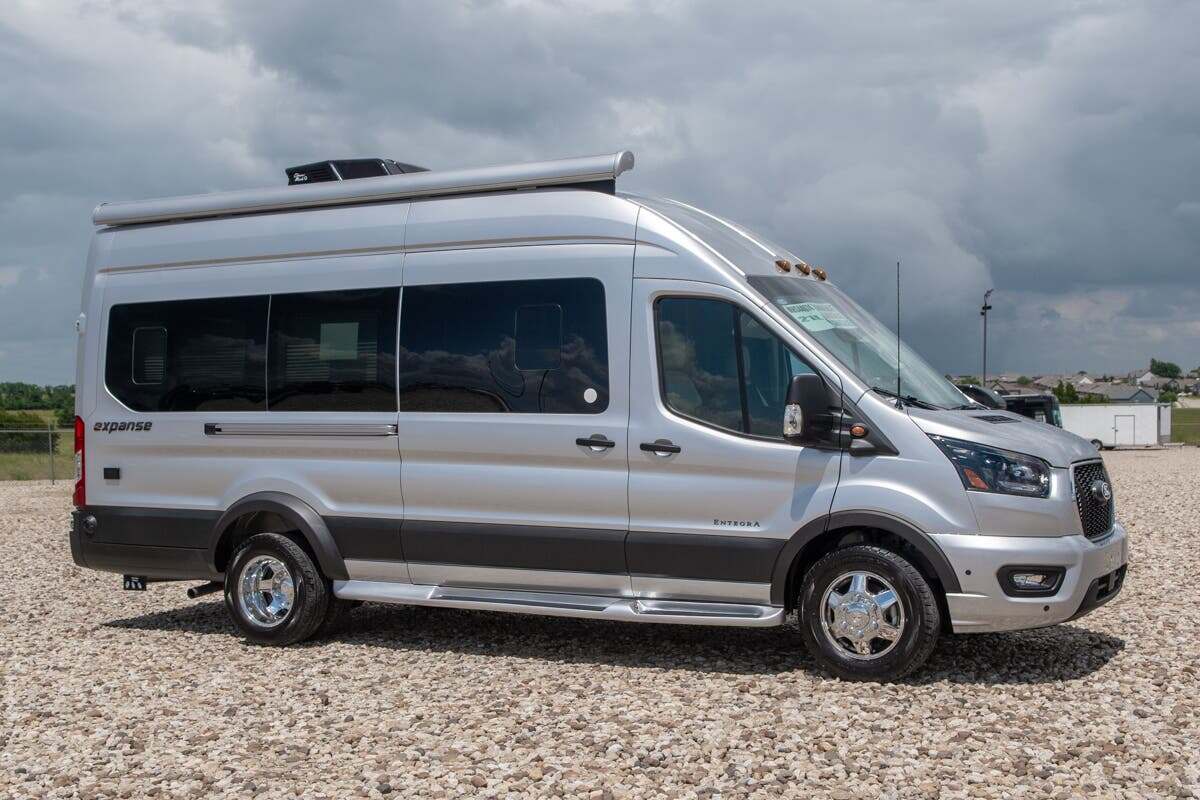 2027 Entegra Coach Expanse 21L RV