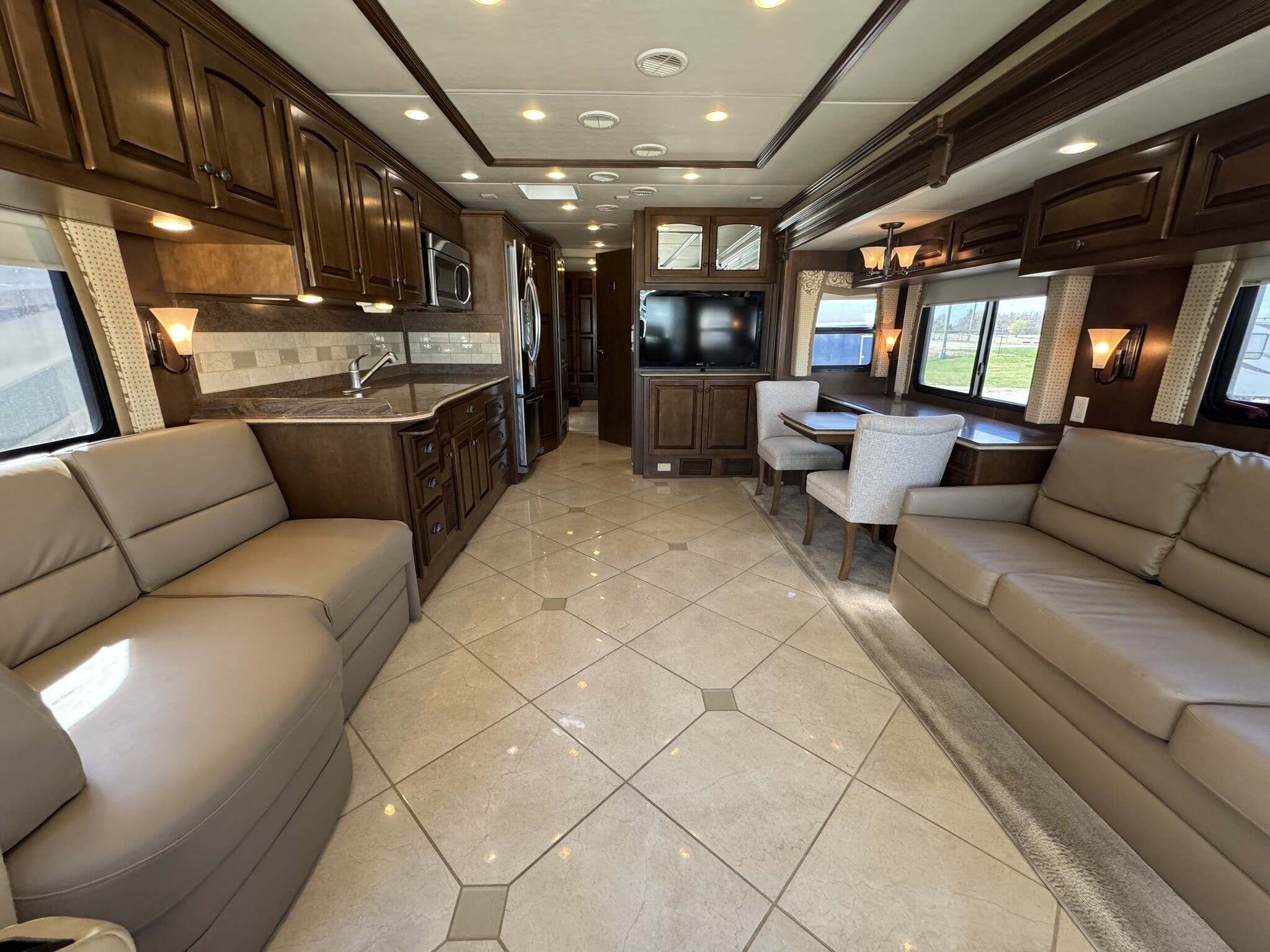 2012 Newmar Dutch Star 3735 in garfield MN