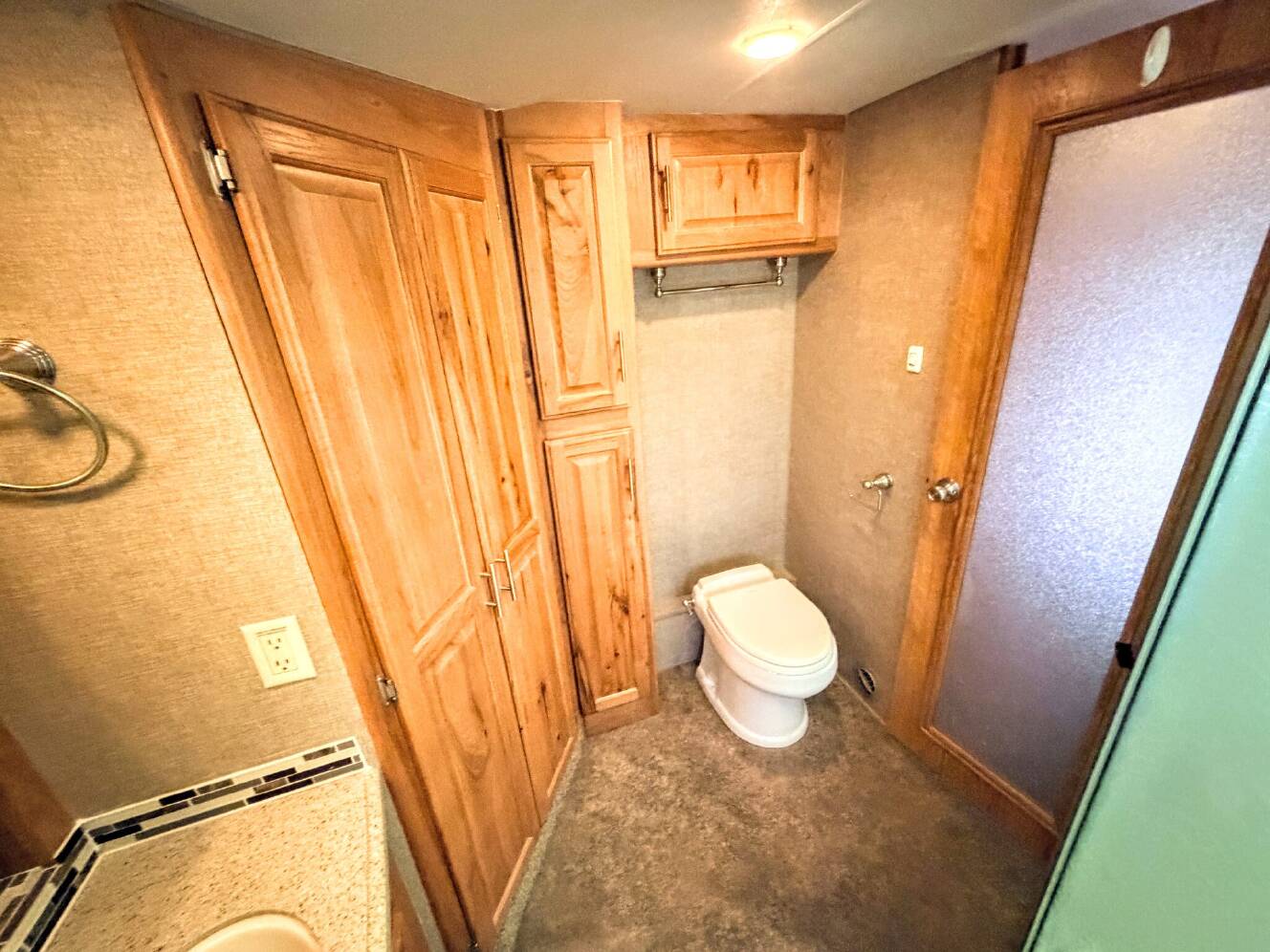 A photo of this 2014 Peterson EXCEL 37IKF