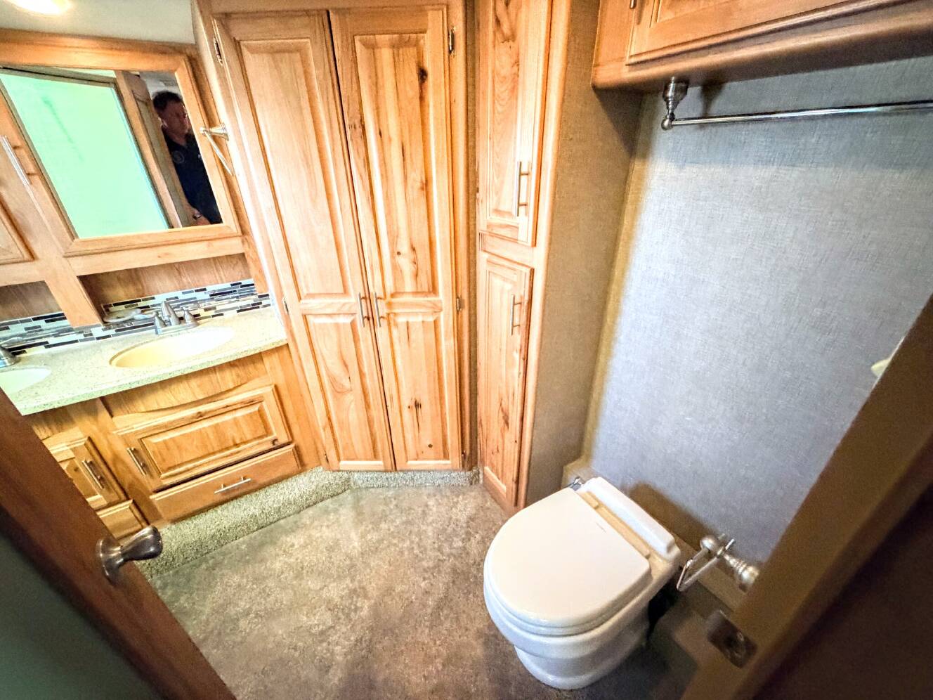 A photo of this 2014 Peterson EXCEL 37IKF