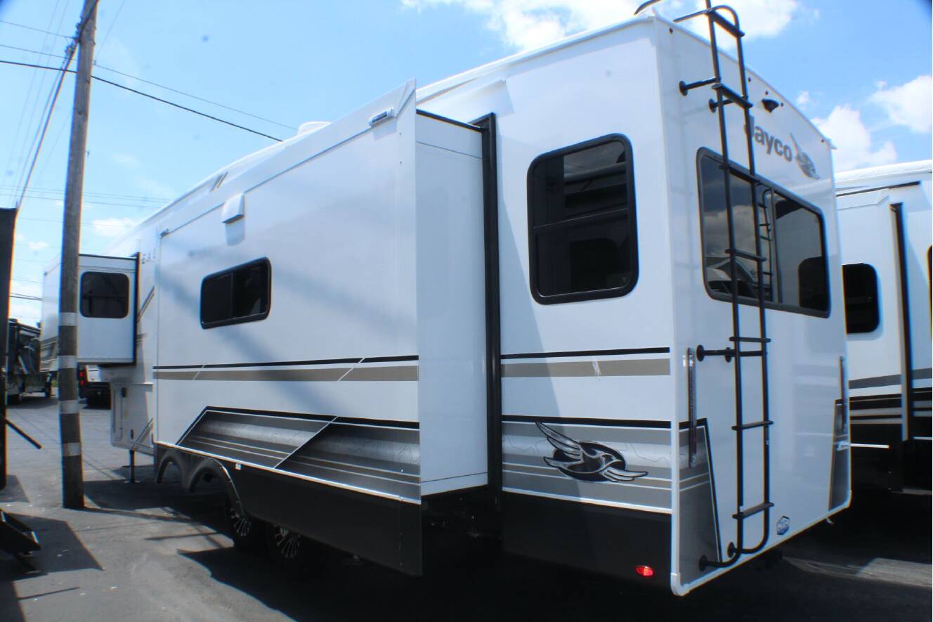 A photo of this 2027 Jayco Eagle 321RSTS