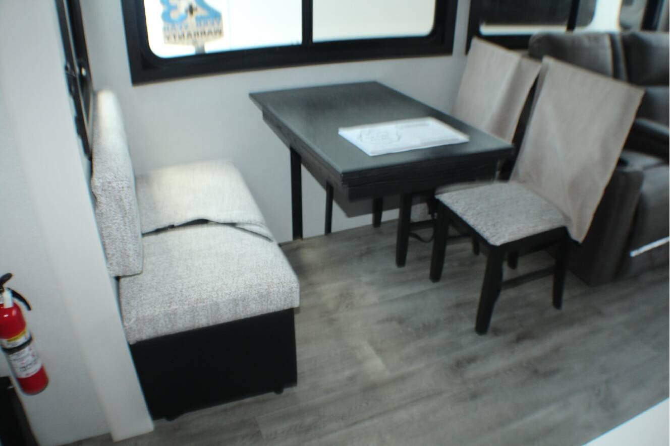 A photo of this 2027 Jayco Eagle 321RSTS