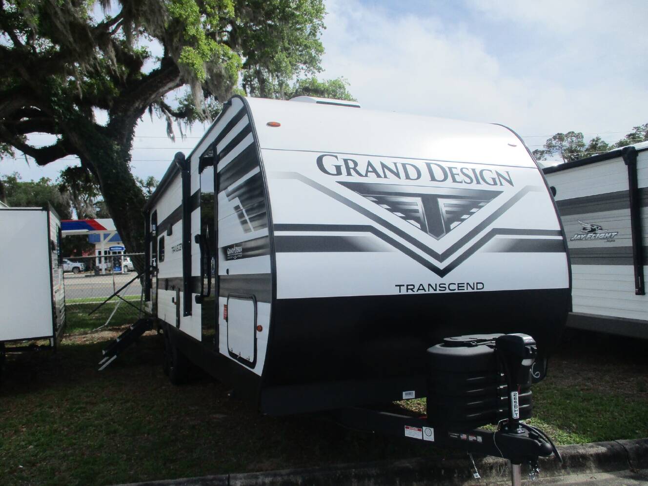 A photo of this 2027 Grand Design Transcend 265BHT