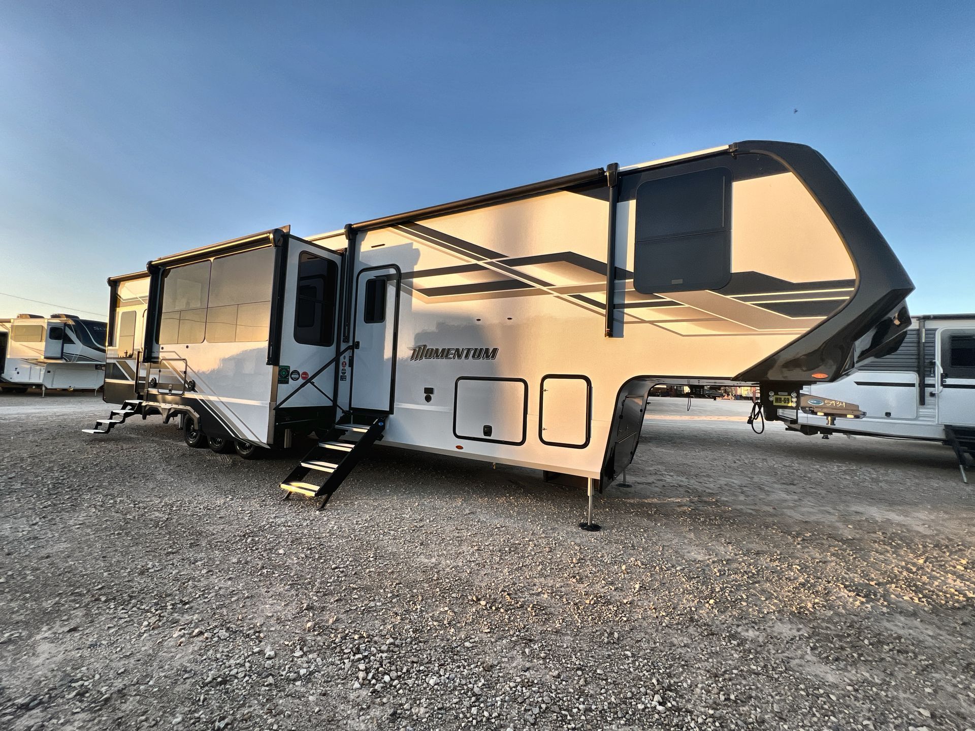 2027 Grand Design MOMENTUM 395MT in abilene TX