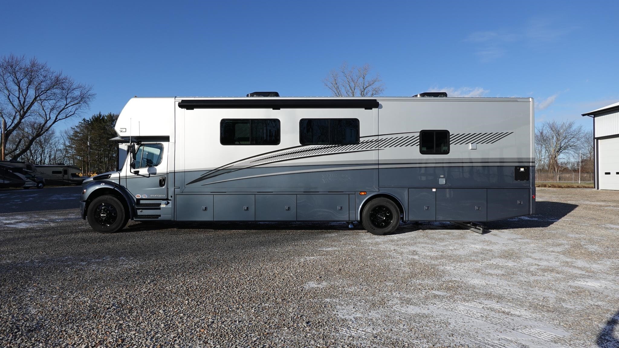 2026 Dynamax EUROPA 37CA RV