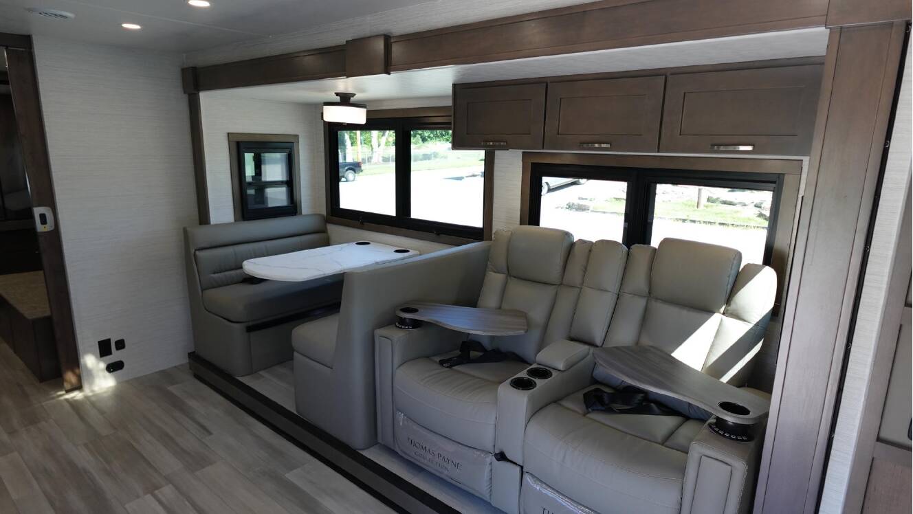 A photo of this 2027 Dynamax ISATA 6 30FW
