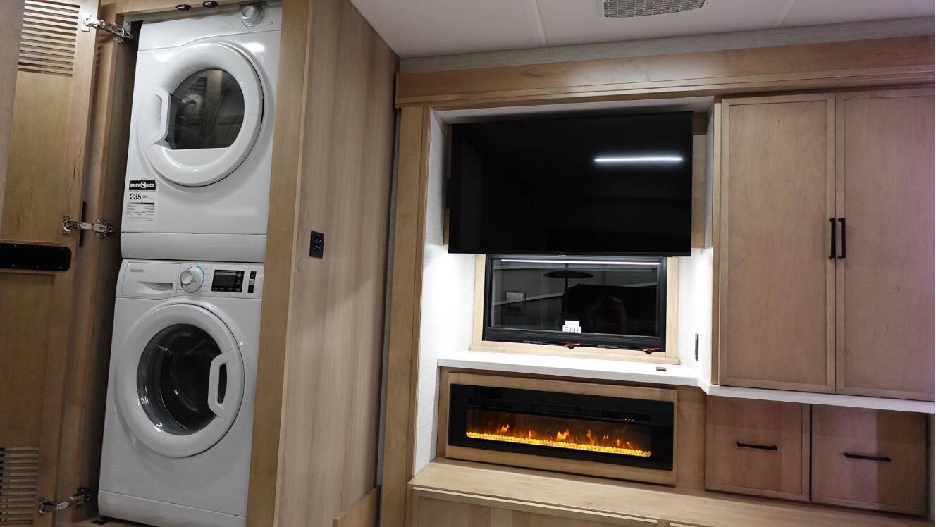 A photo of this 2027 Dynamax GRAND SPORT 45CB