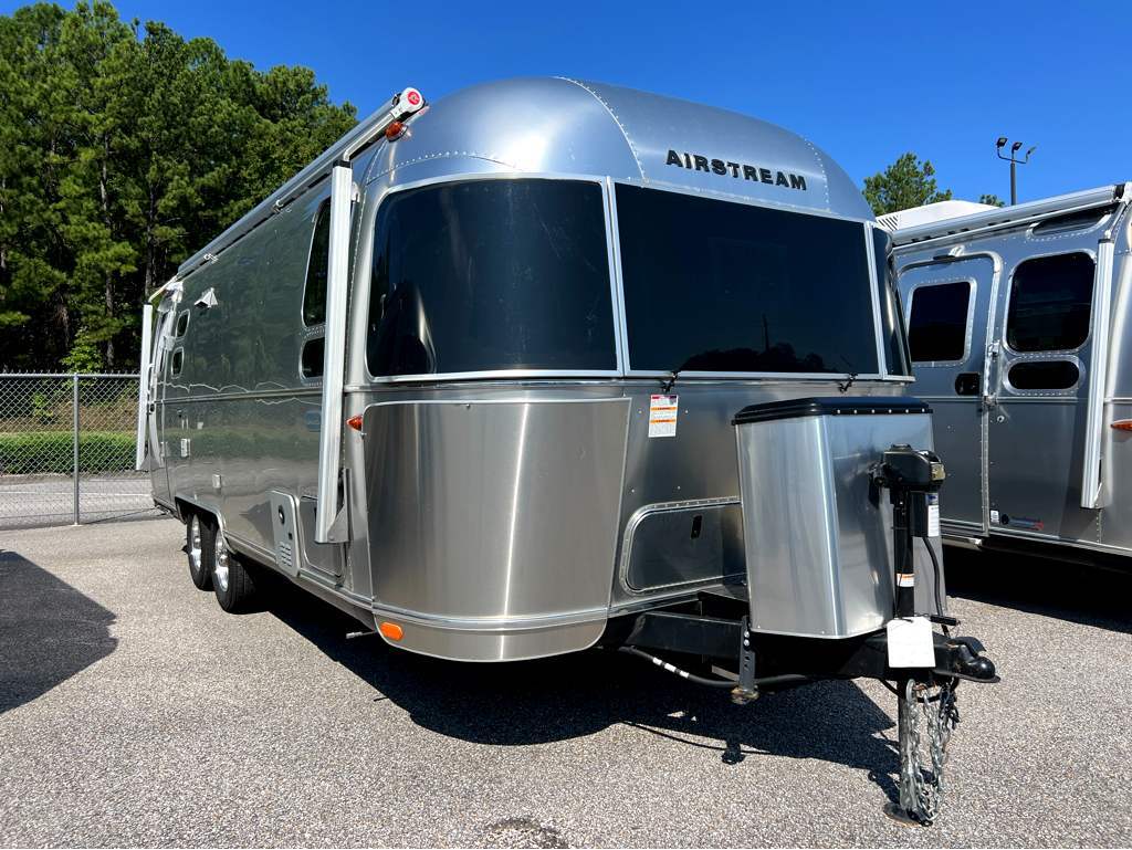 2022 Airstream Globetrotter 25FBT in calera AL