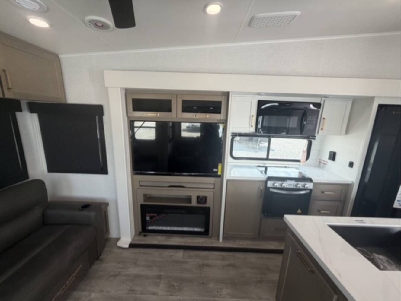 A photo of this 2027 Jayco Eagle 355MBQS