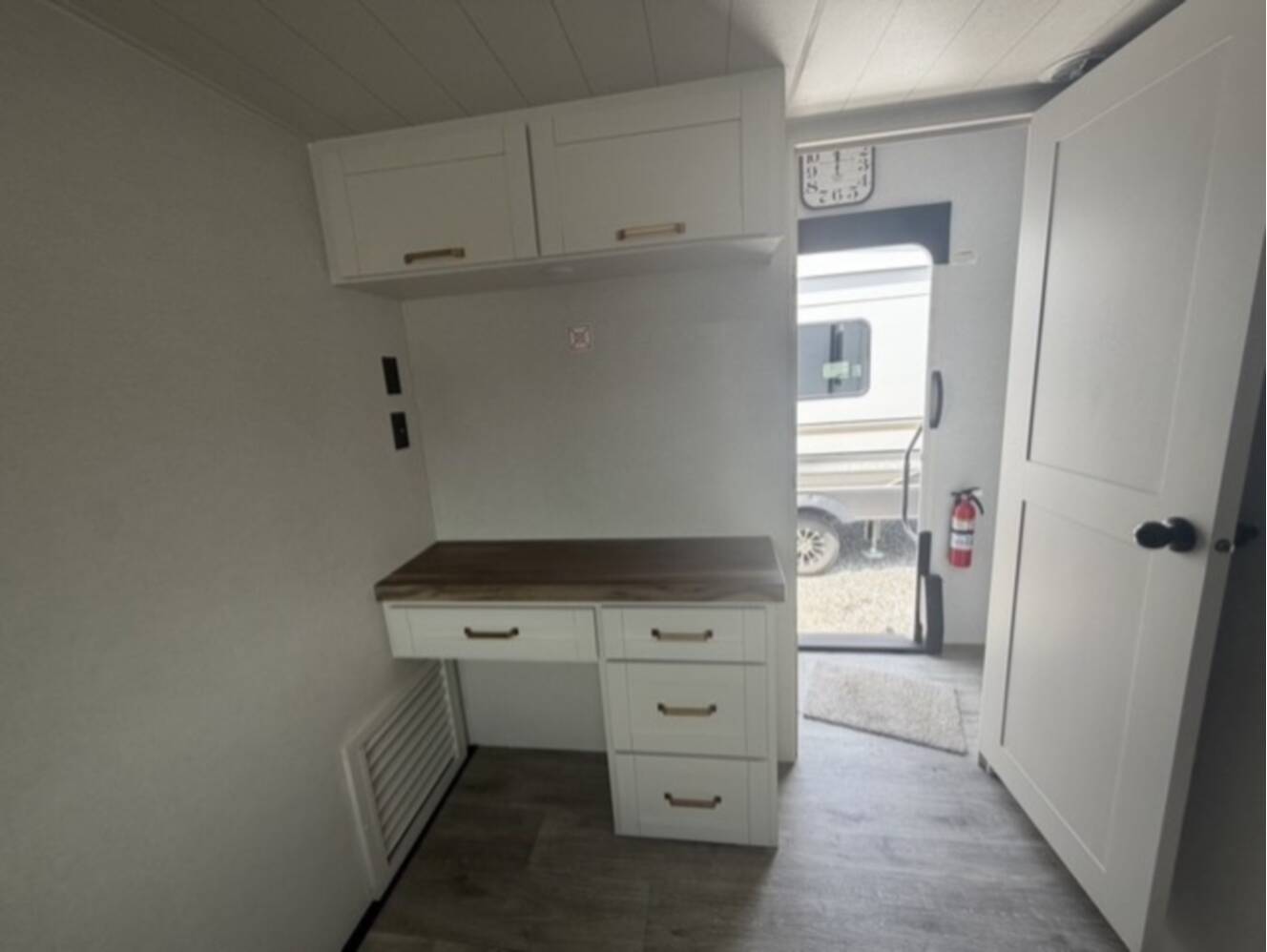 A photo of this 2027 Jayco Eagle 355MBQS