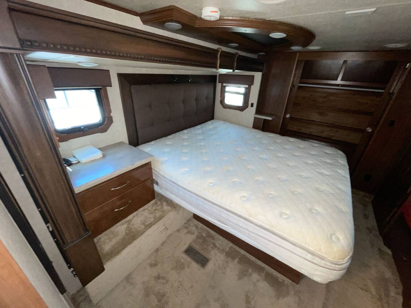 A photo of this 2015 Heartland LANDMARK THREE SIXTY FIVE ASHLAND