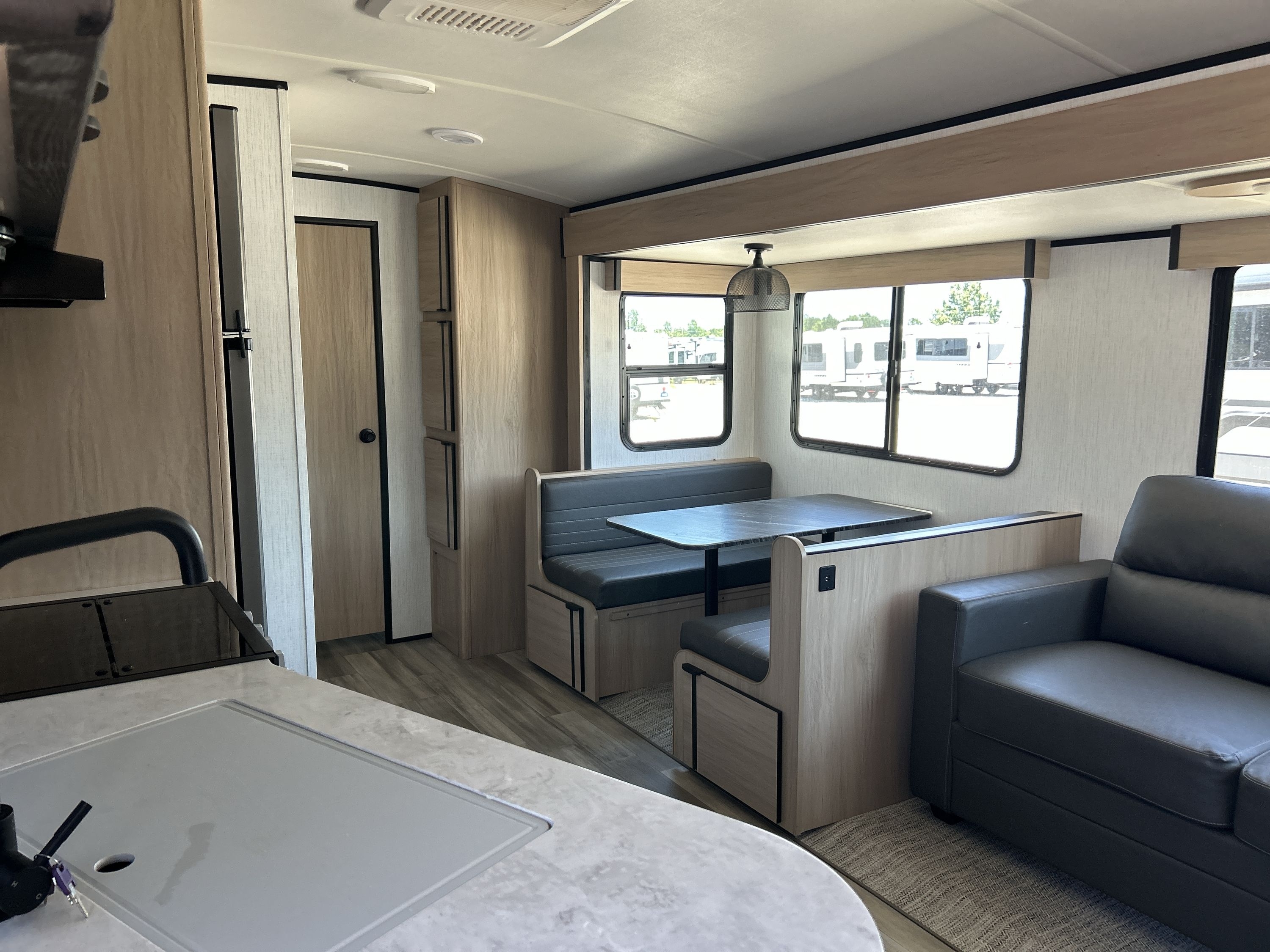 2023 Cruiser Rv RADIANCE 28QD in salem AL