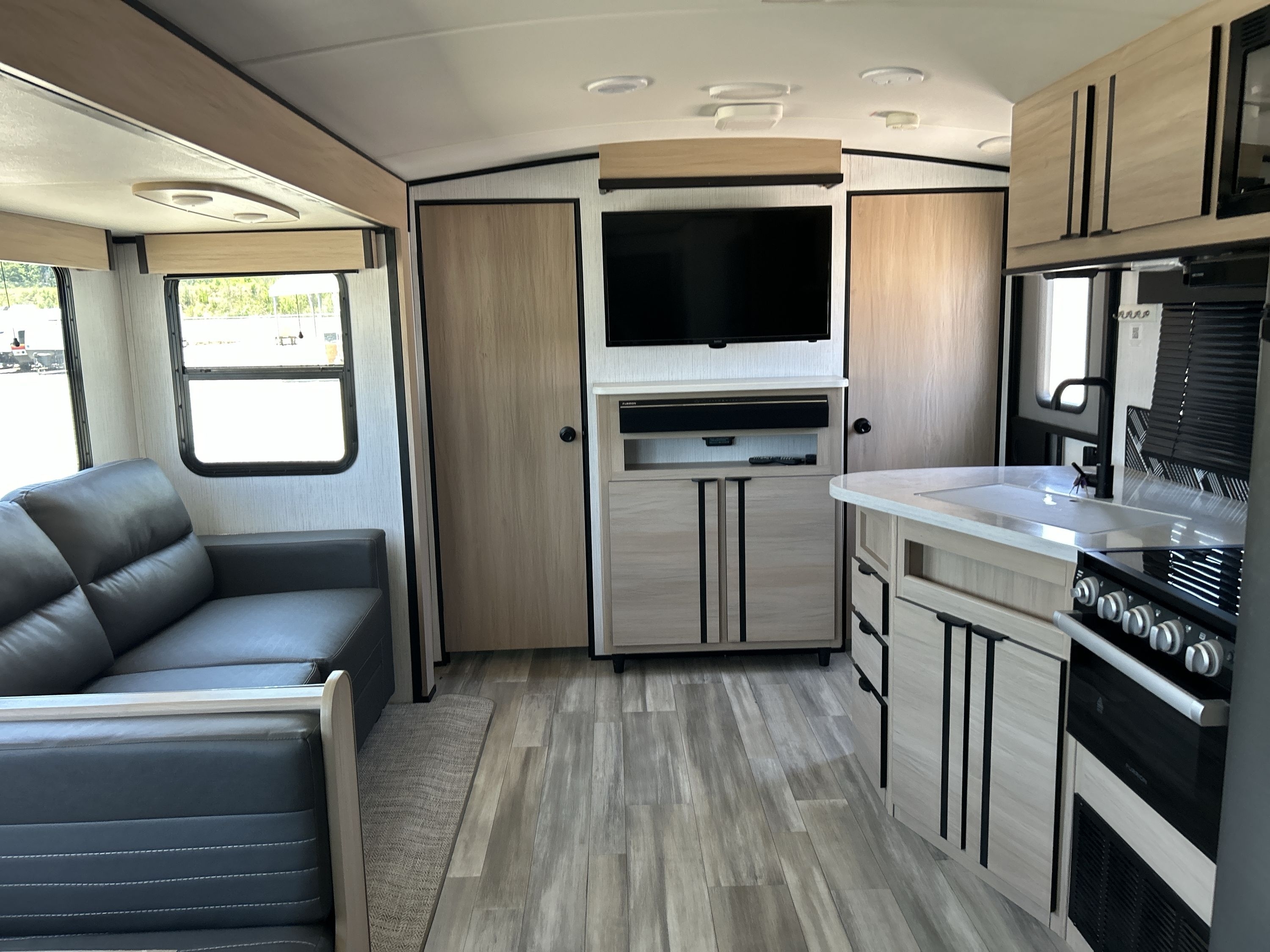 2023 Cruiser Rv RADIANCE 28QD in salem AL