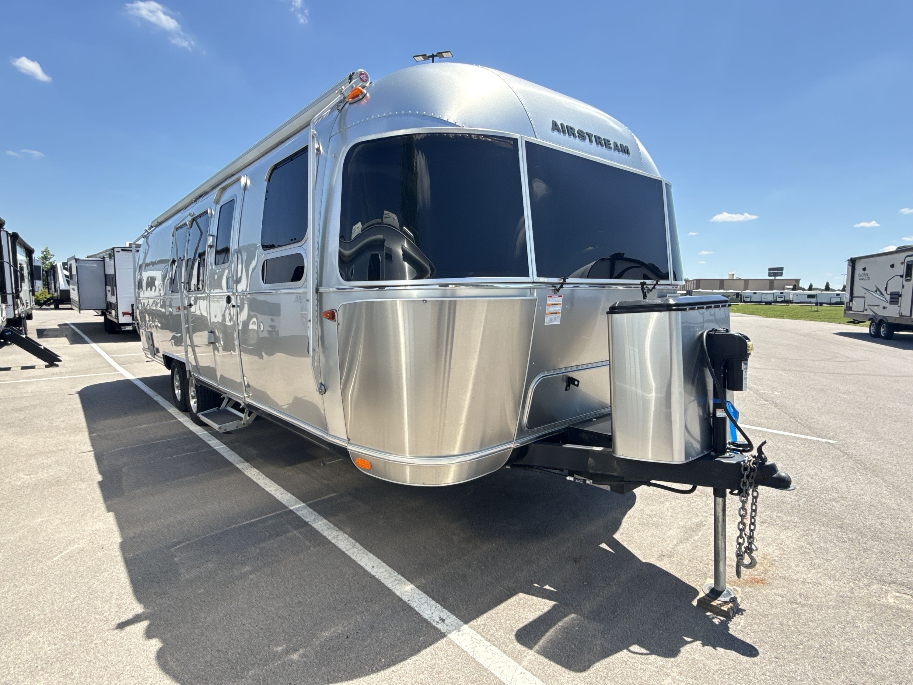 2023 Airstream FLYING CLOUD 30FB BUNK in murfreesboro TN