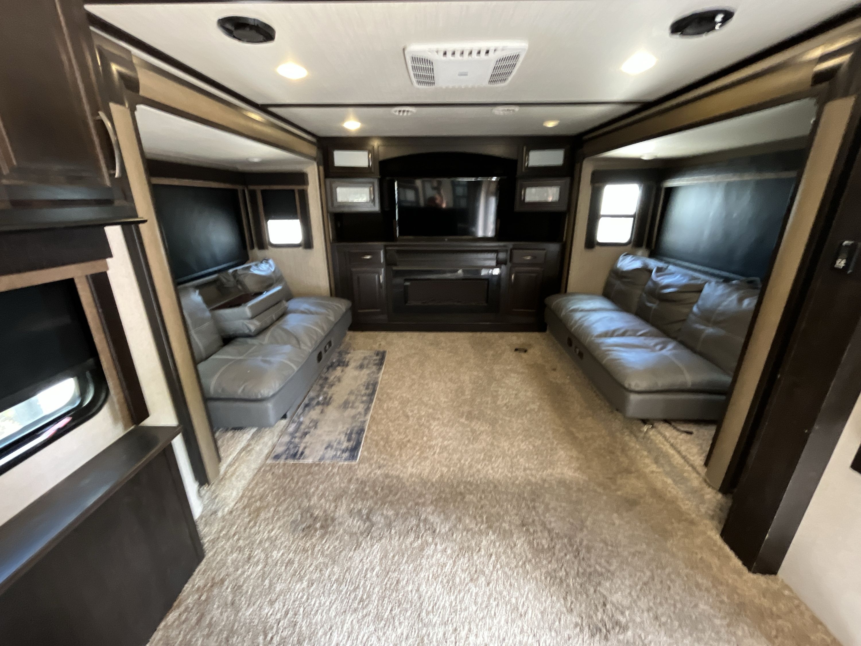 2017 Grand Design MOMENTUM 376TH in san diego CA