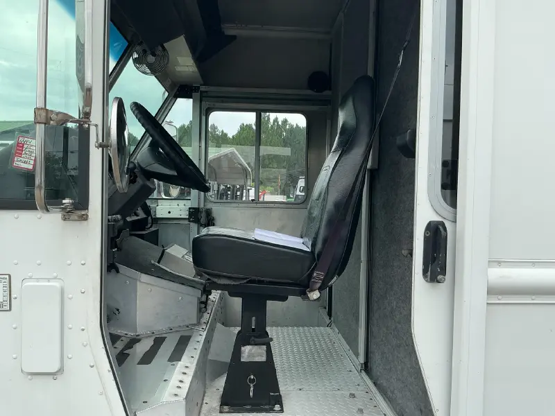 2015 Freightliner MT55