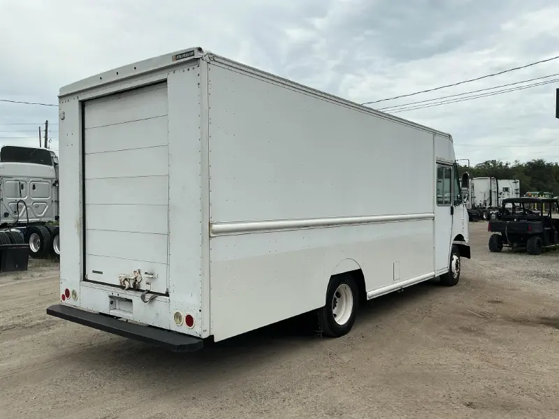 2015 Freightliner MT55