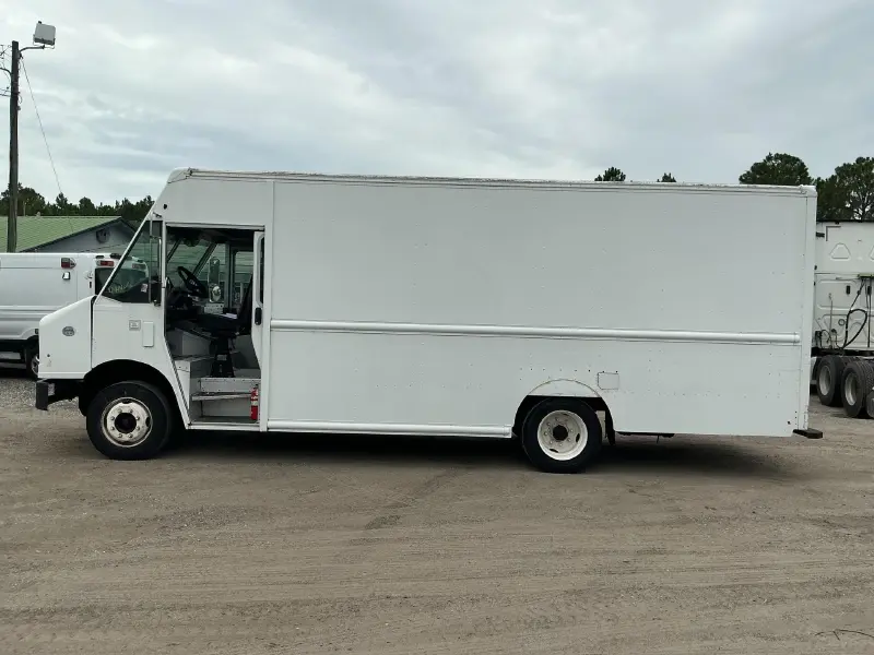 2015 Freightliner MT55