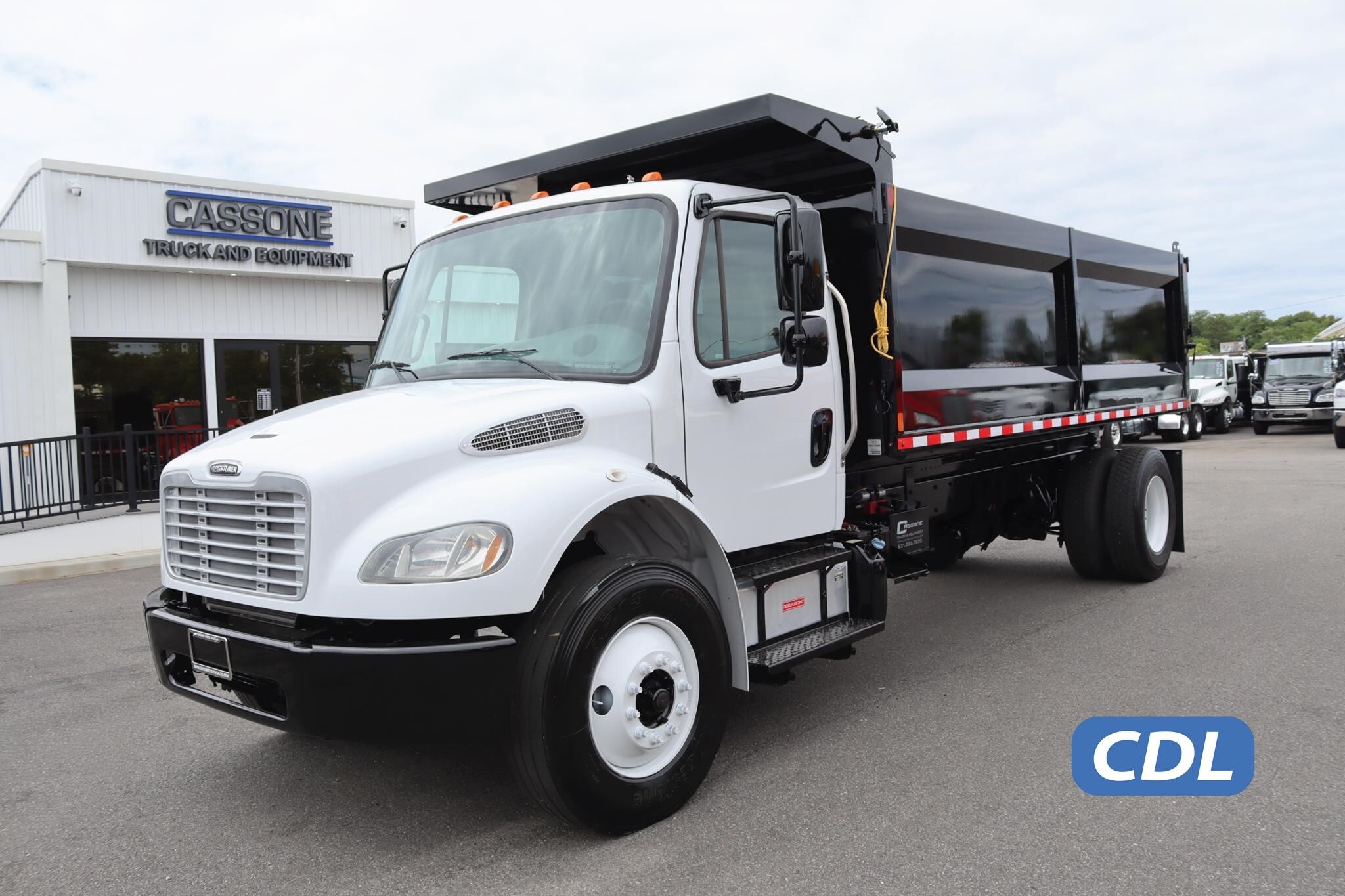 2017 FREIGHTLINER BUSINESS CLASS M2 106 in Ronkonkoma, NY