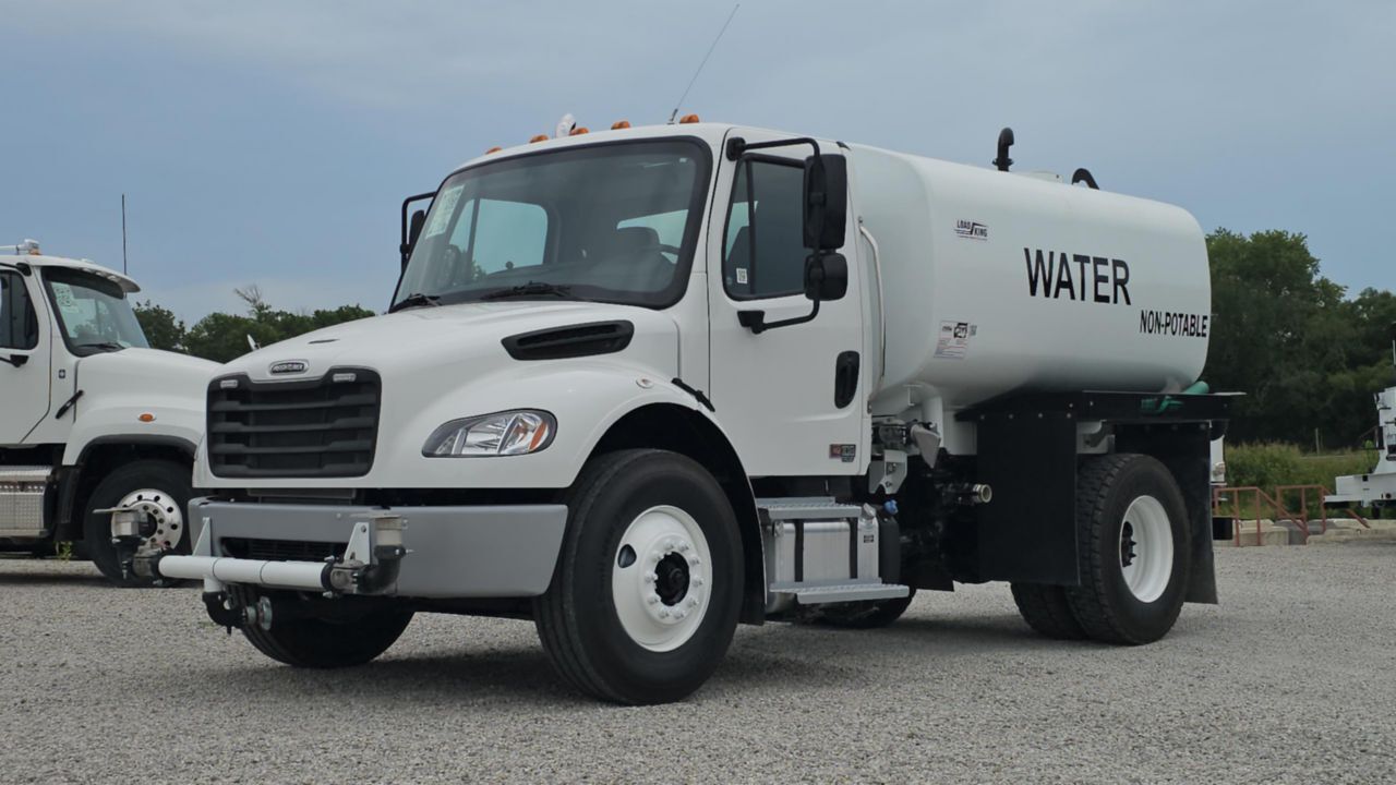 2025 FREIGHTLINER BUSINESS CLASS M2 106 in Kansas City, MO