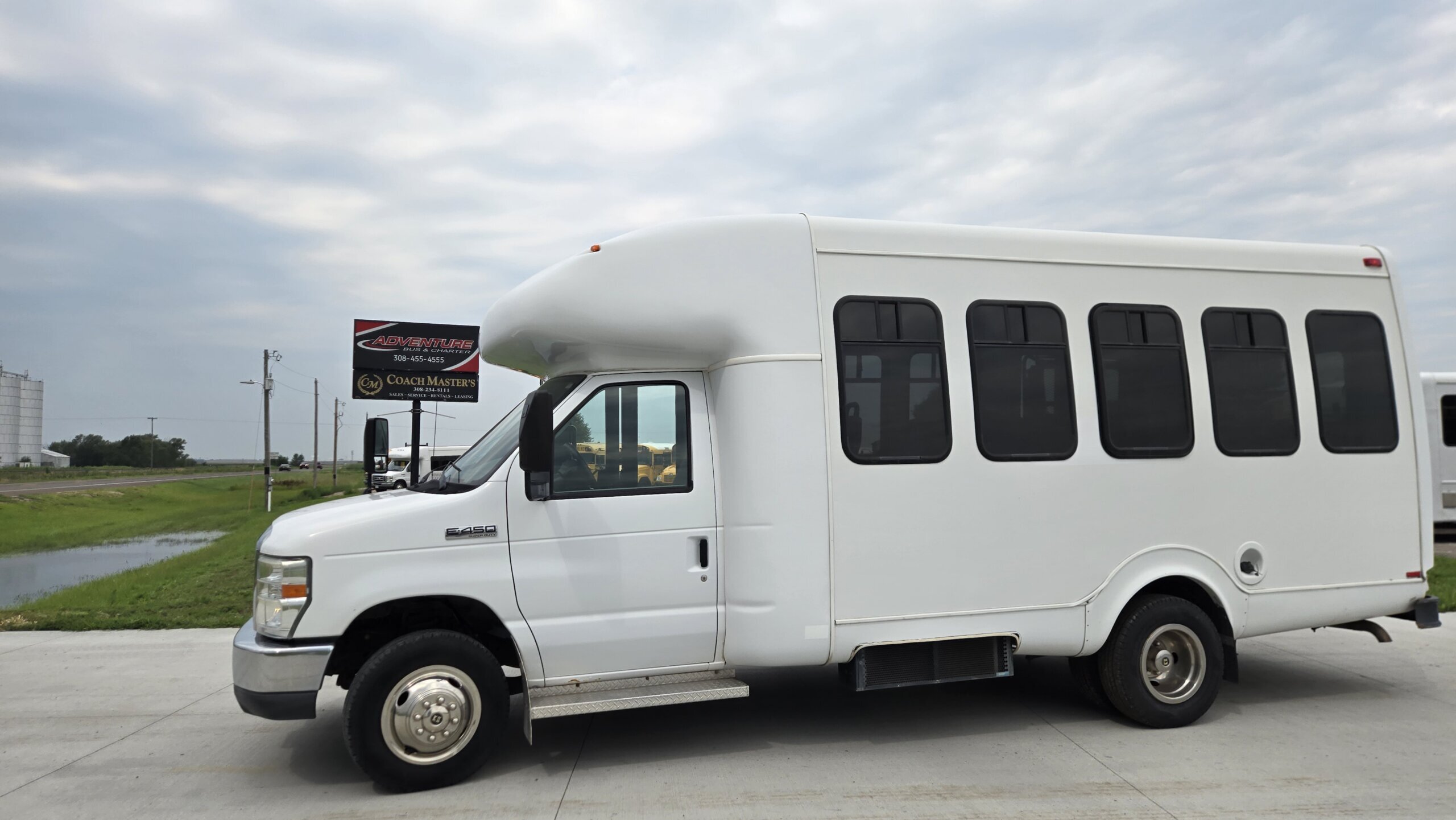 2010 Ford E450 in Kearney, NE
