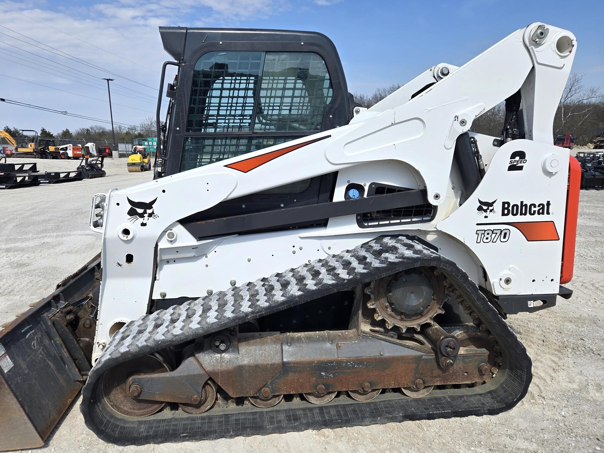2022 BOBCAT T870 in Wentzville, MO