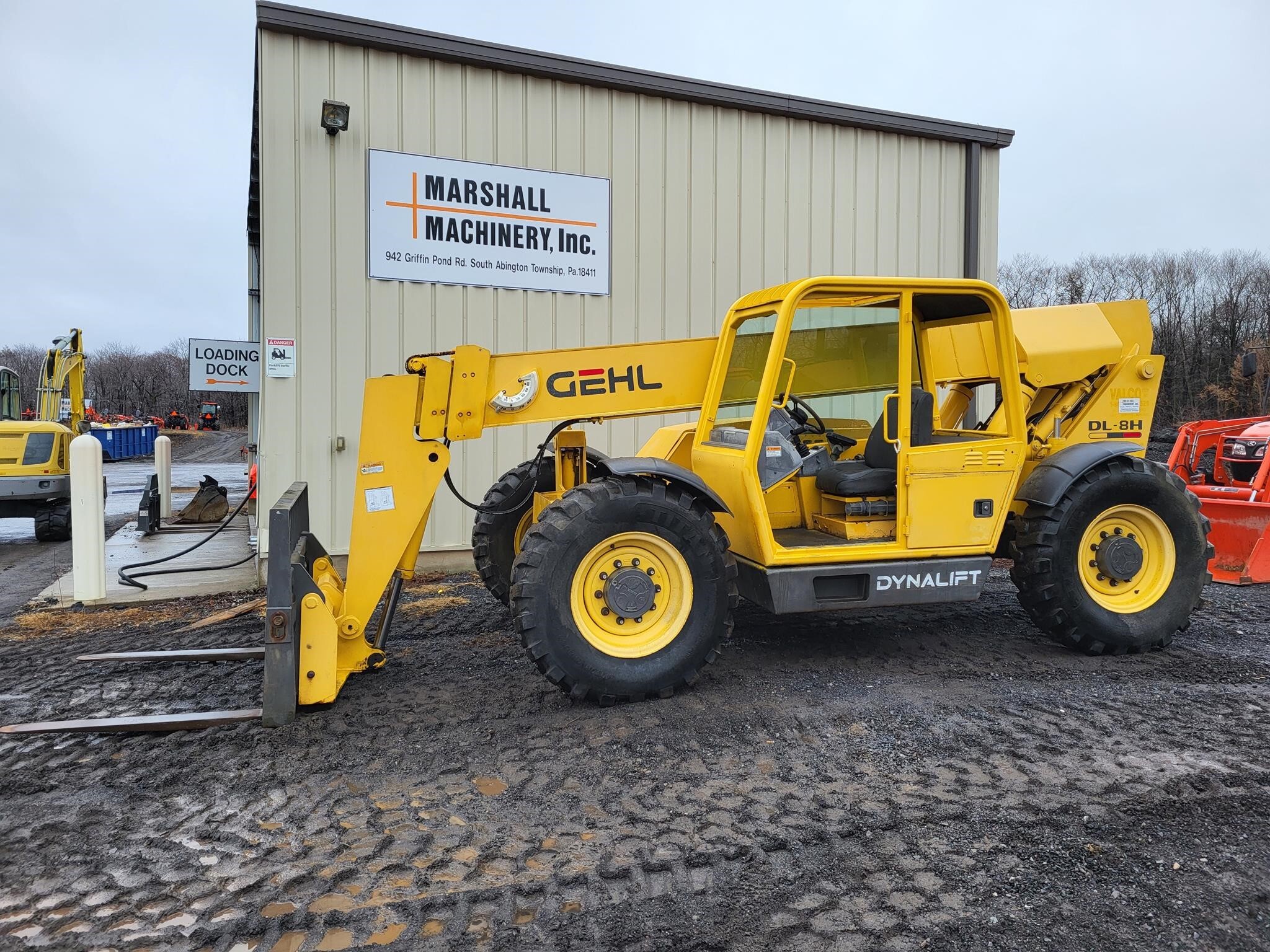 2000 GEHL DL8H44 in Clarks Summit, PA