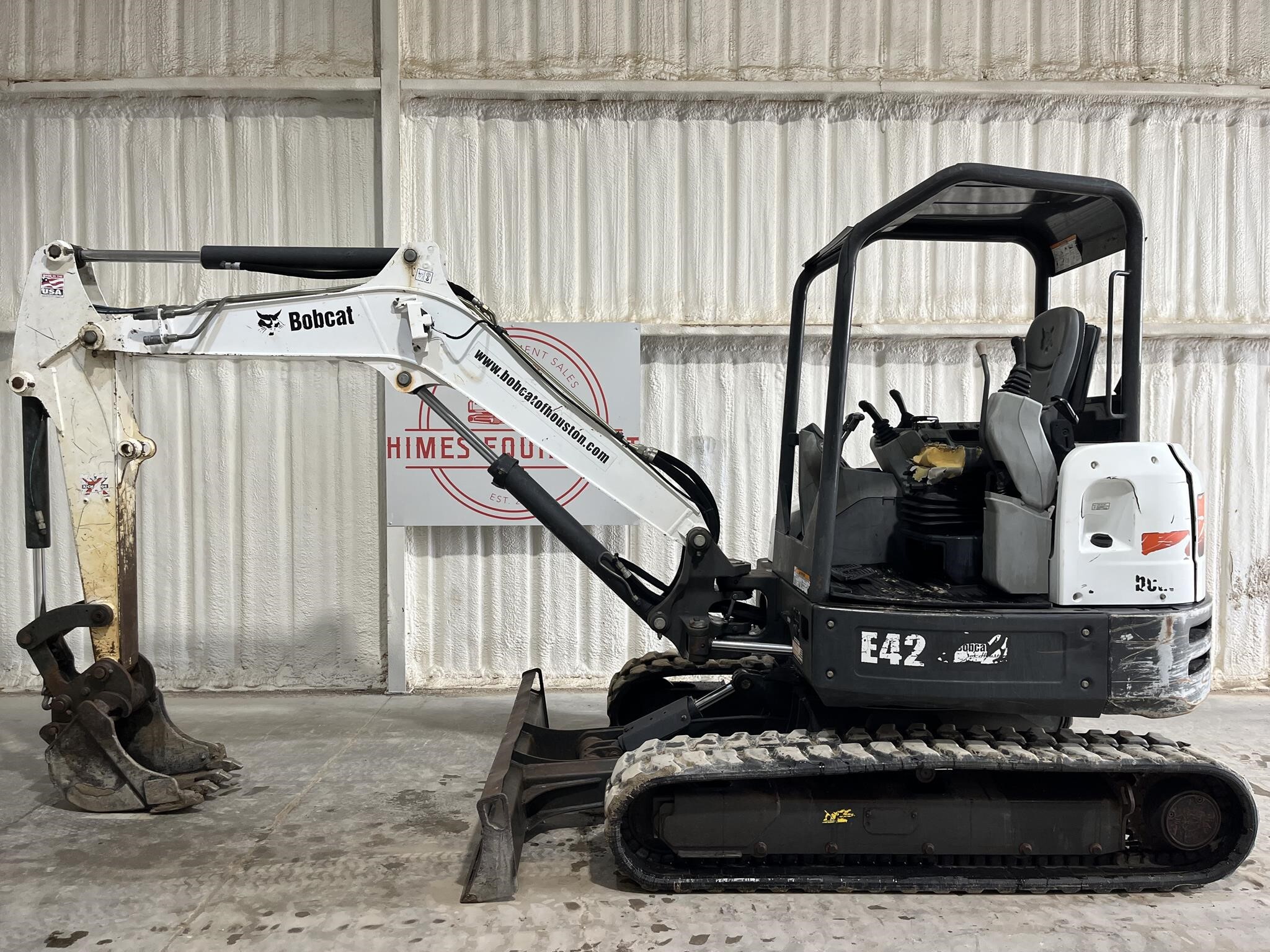 2016 BOBCAT E42 in Van Alstyne, TX