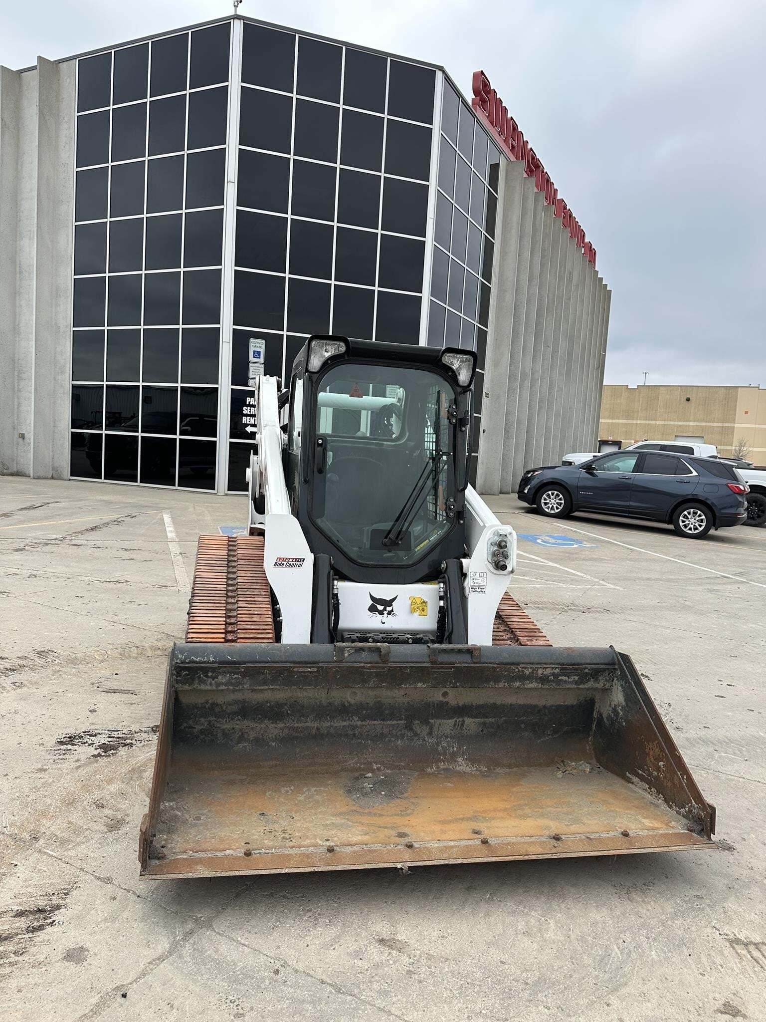 2023 BOBCAT T770 in Fargo, ND