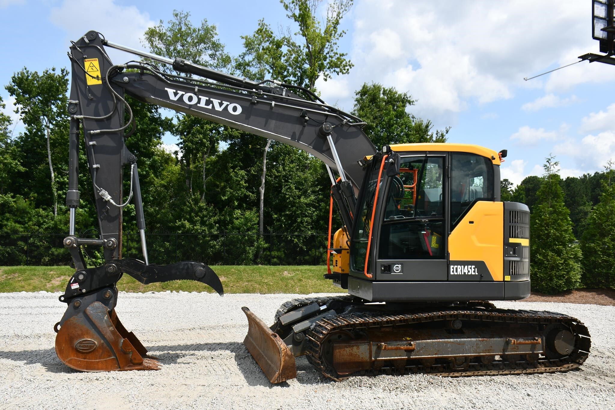 2021 VOLVO ECR145 in Summerville, SC